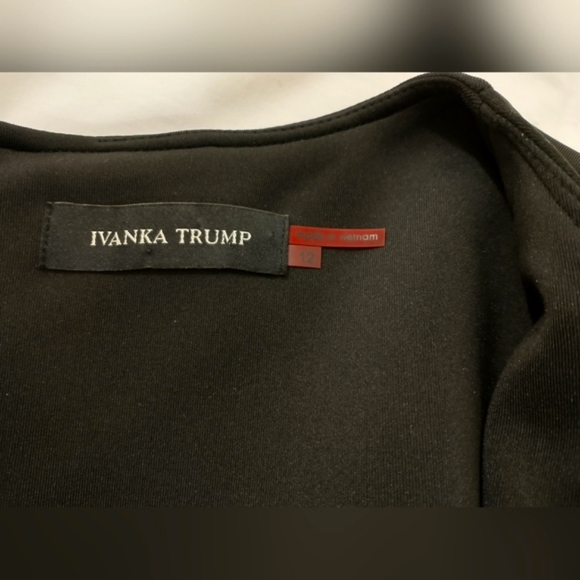 Ivanka Trump Classic Black Dress Fit & Flare Gold Chain Detail Size 12 - Picture 11 of 11